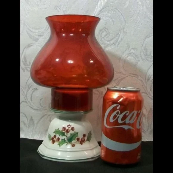 Vintage Christmas Pillar Lamp - Picture 2 of 3